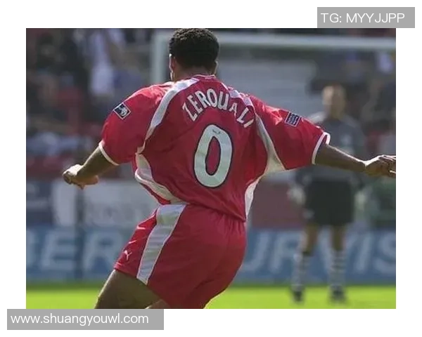 七号球衣下的传奇故事：足球世界的星光与挑战